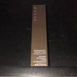 🆕Becca Shimmering Skin Perfector Liquid